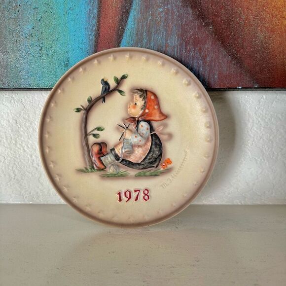 Hummel Other - MJ Hummel annual plate 1978 vintage collectors plate